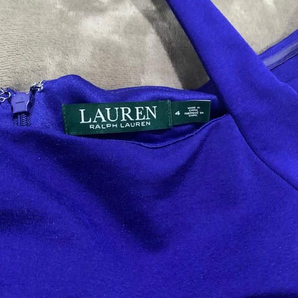 Lauren Ralph Lauren body con dress shoulder cutout size 4 - Picture 2 of 10